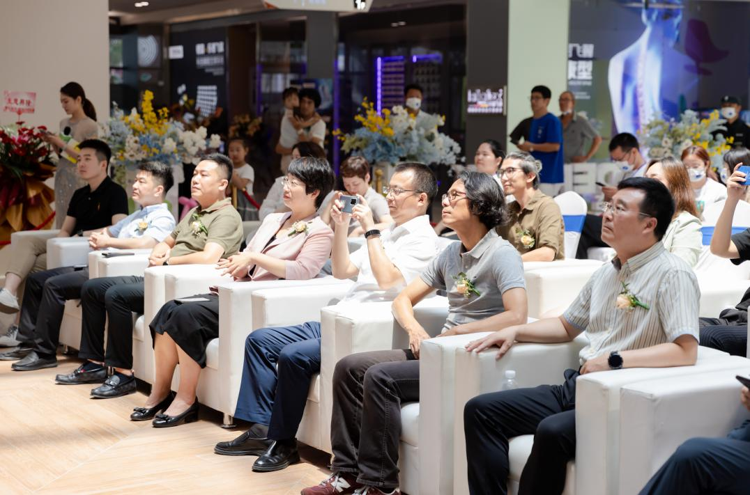 1658972453188168jyl3.png 第六空間國(guó)際高端家居3.png